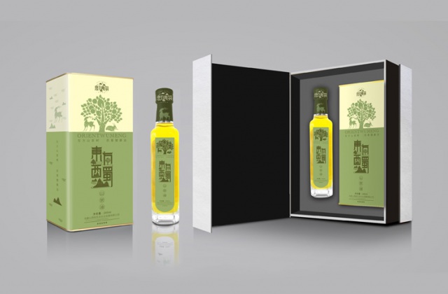 東方西蜀山茶油包裝設(shè)計(jì)-logo設(shè)計(jì)、包裝設(shè)計(jì)、手提袋設(shè)計(jì)、瓶貼設(shè)計(jì)